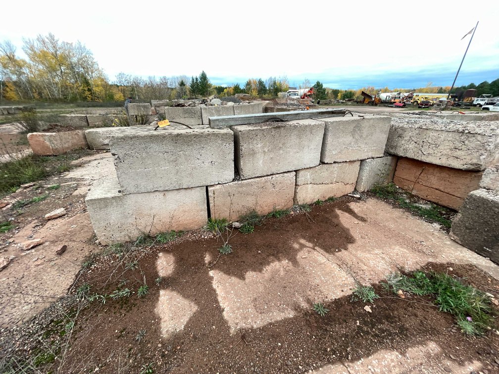 (10) Concrete Blocks