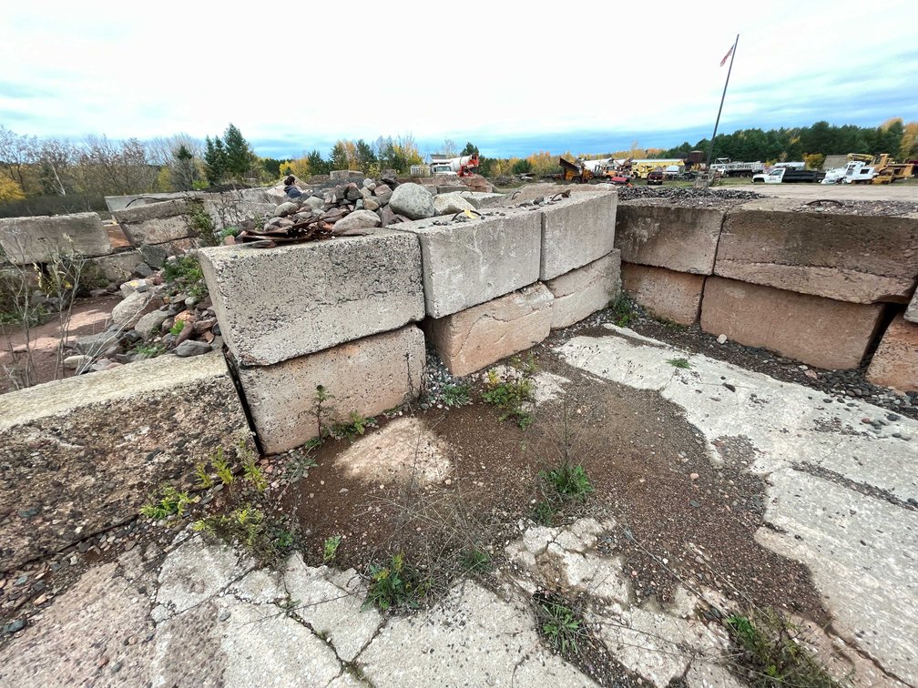 (10) Concrete Blocks