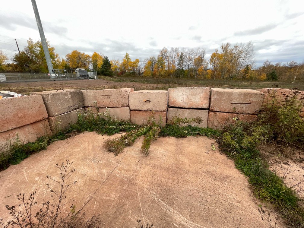 (10) Concrete Blocks