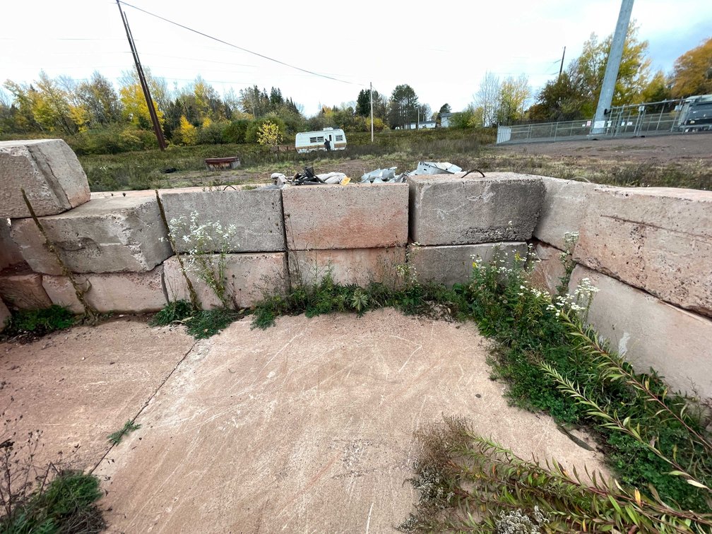 (10) Concrete Blocks