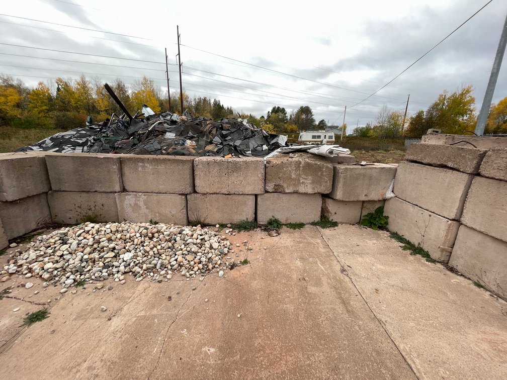 (10) Concrete Blocks