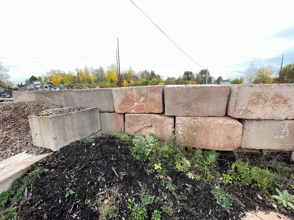 (10) Concrete Blocks