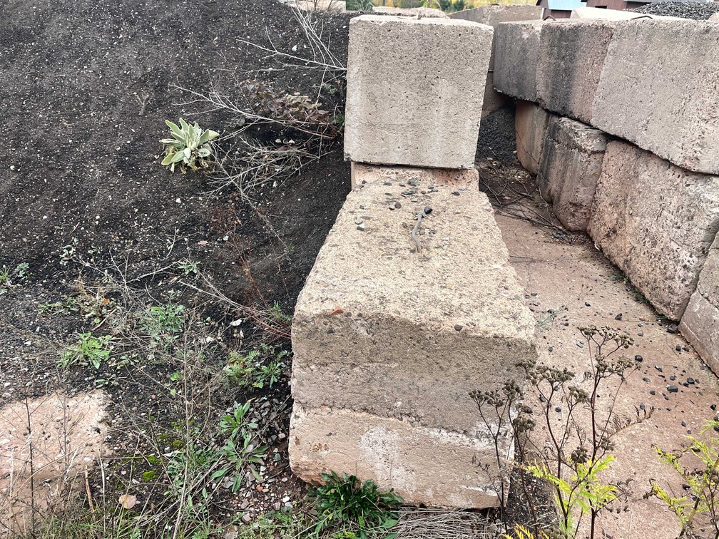 (10) Concrete Blocks