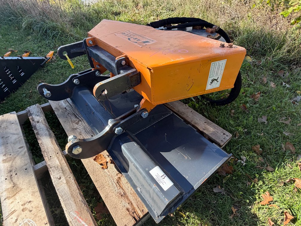 Arteer Skid Steer Stump Grinder