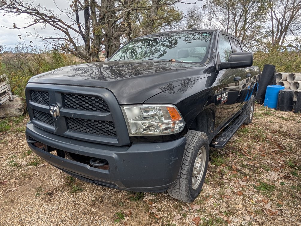 2014 Dodge Ram 3/4 Ton 4x4 (clean WI title)