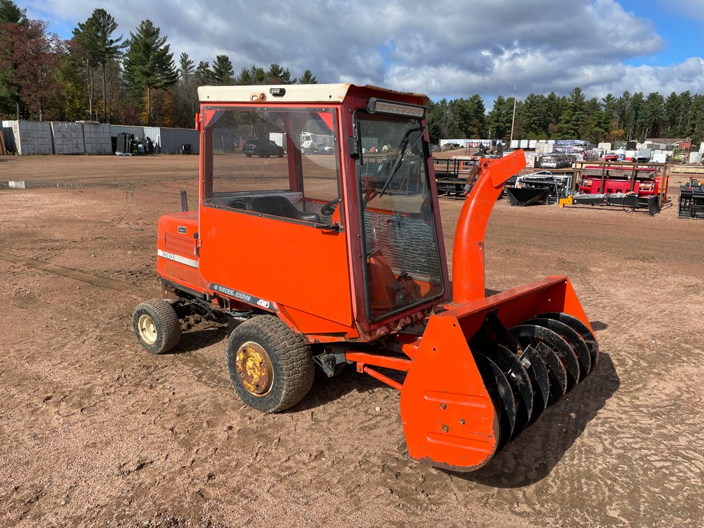 Kubota F2400 4WD Tractor with Attachments