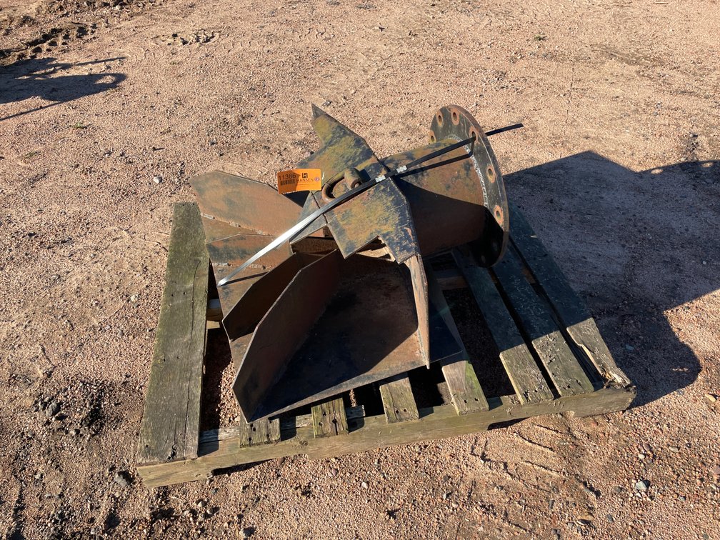12" Manure Splash Pan