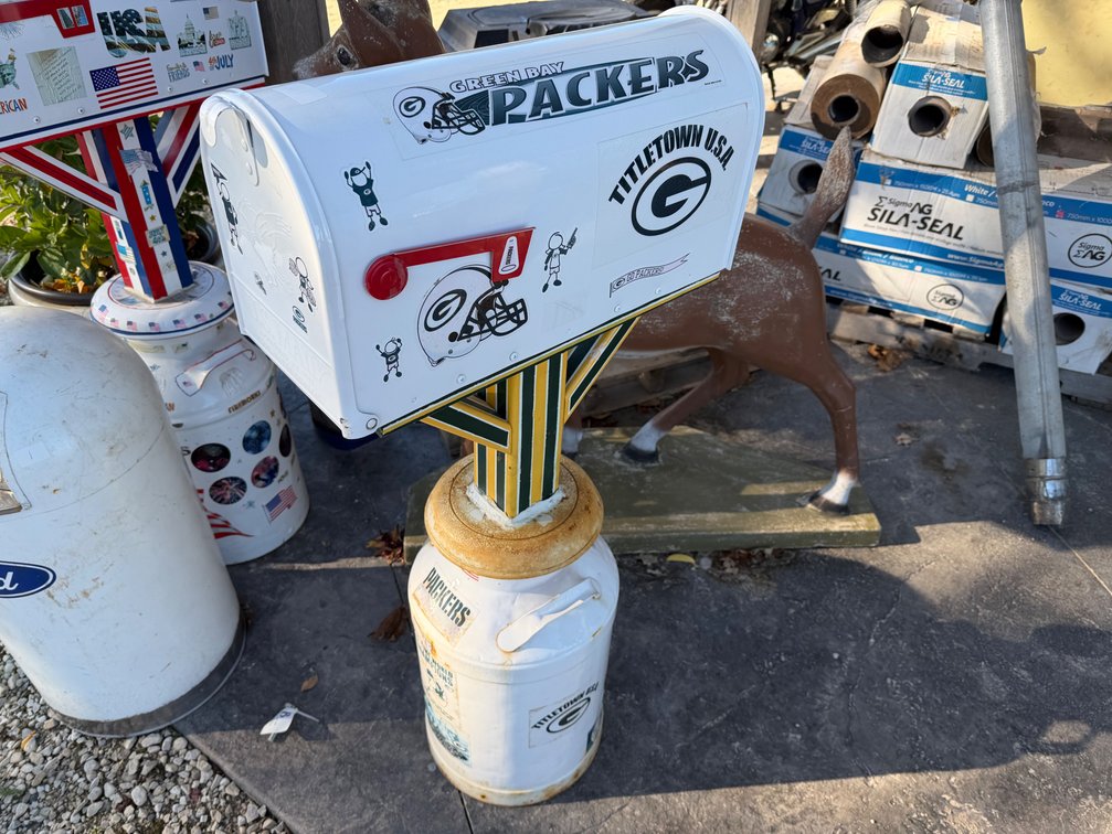 Packer Mailbox