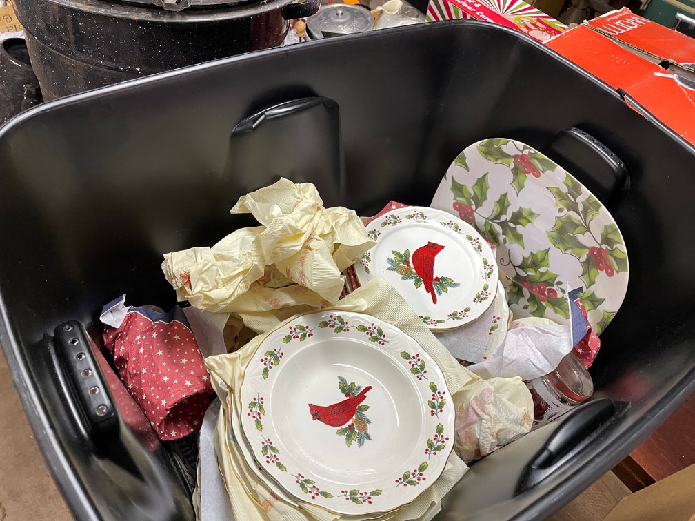 Gibson Plate and Platter Set