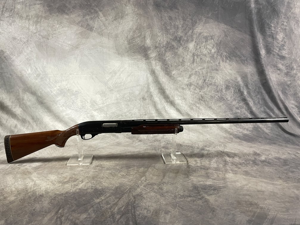 Remington 870 Magnum, 12 Ga. Pump Action Shotgun, SN: DU826270