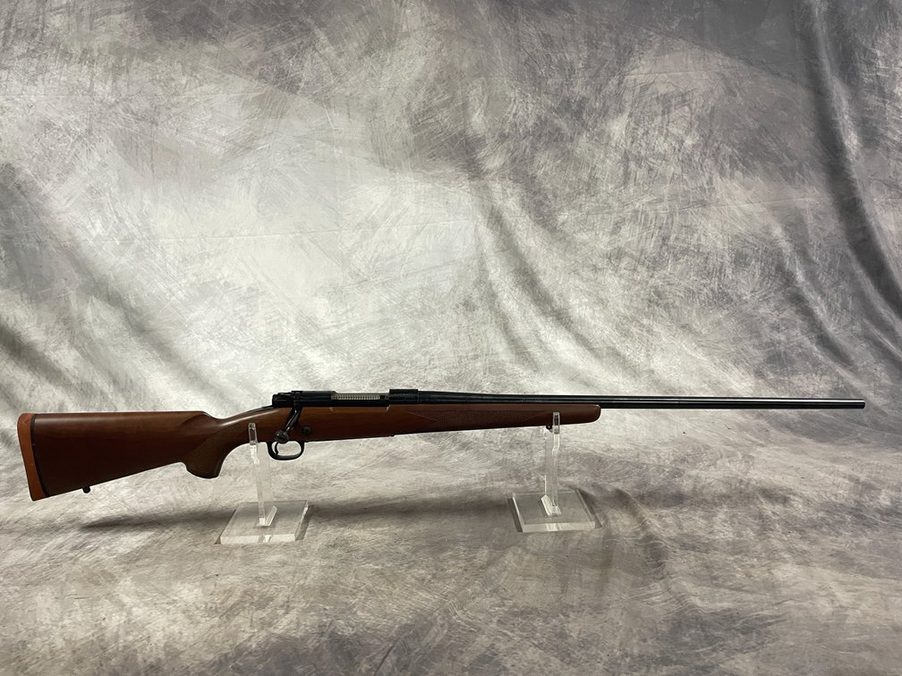 Winchester Model 70, 7mm Rem Mag Bolt Action Rifle, SN: G48137