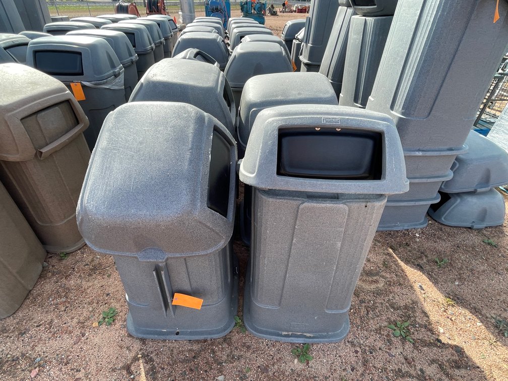 (4) Poly Garbage Cans