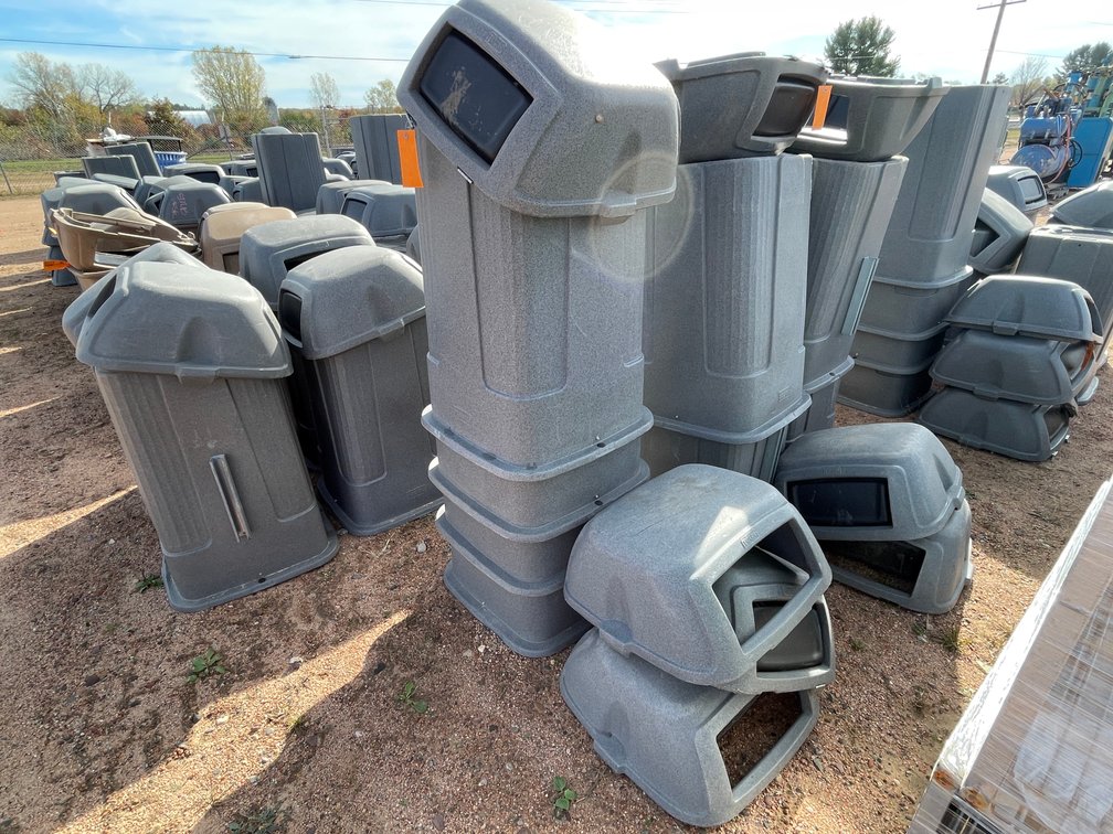 (4) Poly Garbage Cans