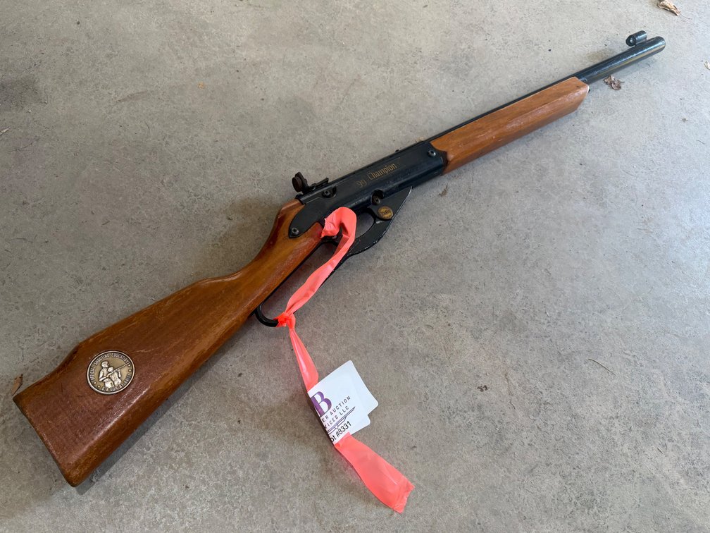 Daisy 99 Champion BB Gun