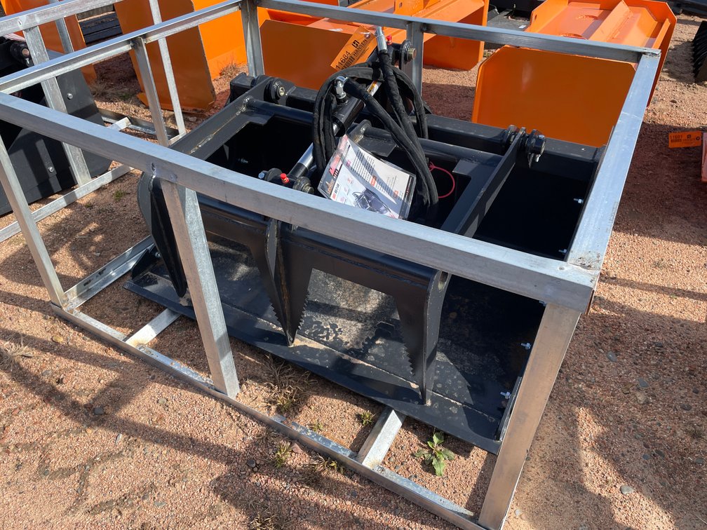 LandHonor Mini Skid Steer Grapple Bucket Attachment
