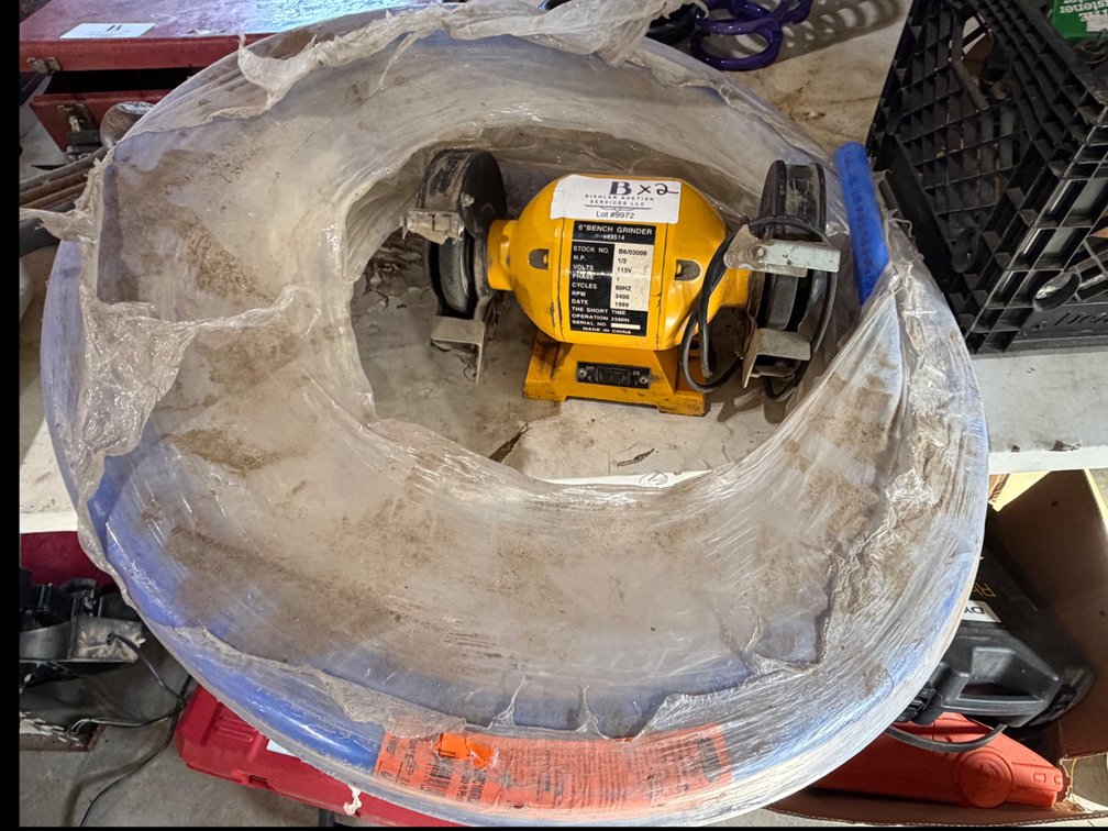 1/2 HP Bench Grinder