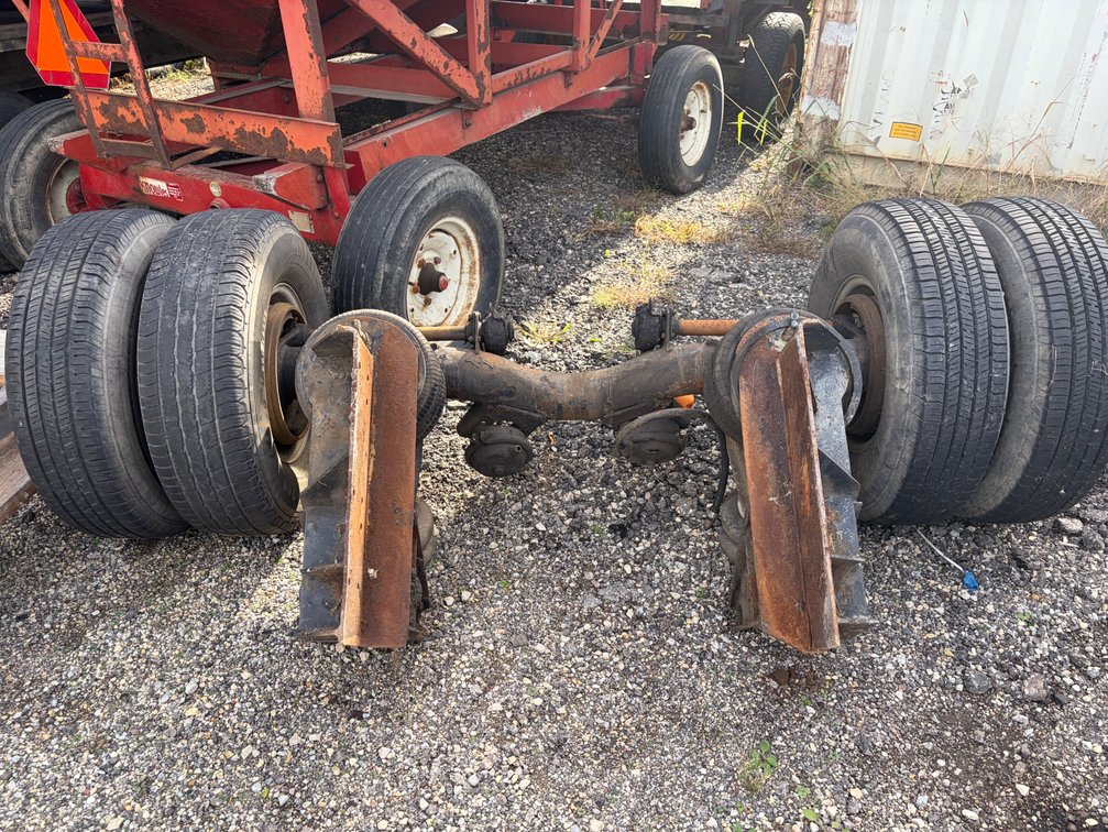 Pusher Axle Air Down With Aluminum Wheels