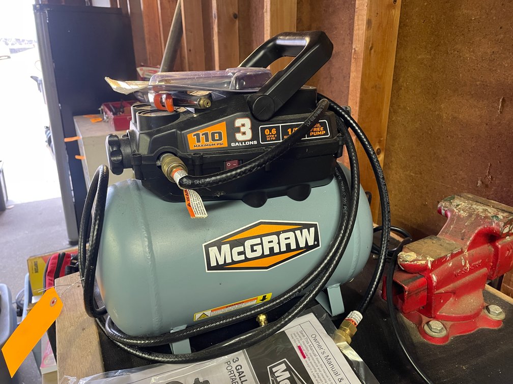 McGraw 3 Gallon Air Compressor