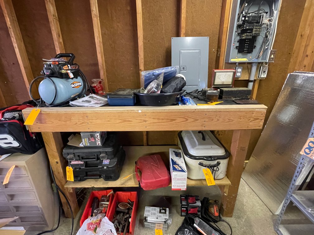 Workbench with Craftsman Bench Vise