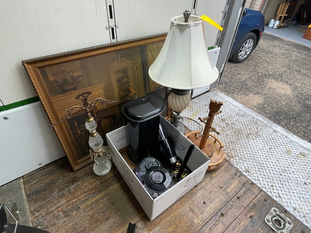 Household Decor and Kitchen Appliances