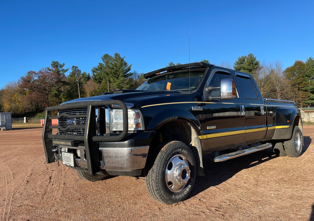 2007 Ford F-350 Lariat Dually Pickup (Has WI Title)