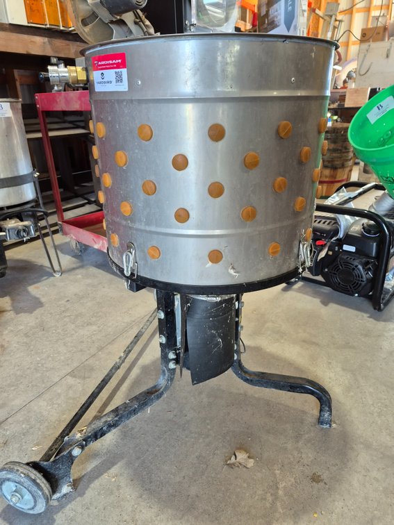 Artisam Yardbird Chicken Plucker