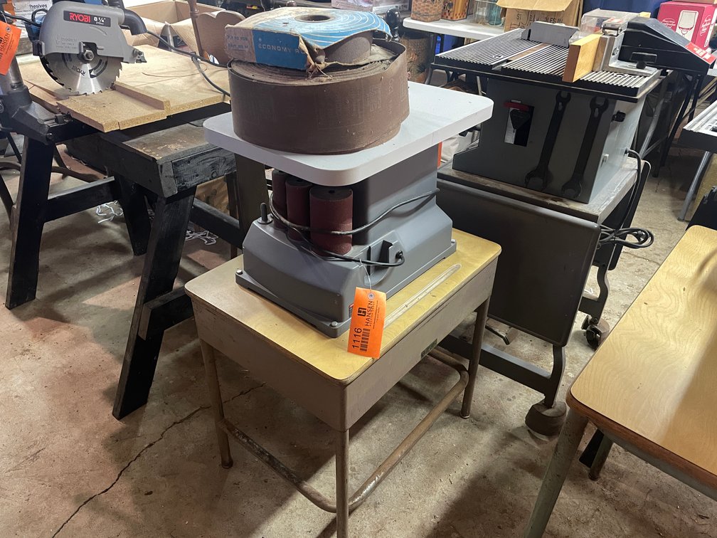Ryobi Oscillating Spindle Sander on Stand