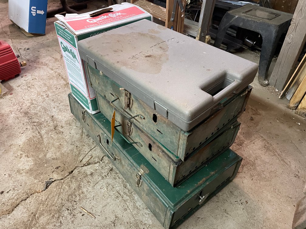 (3) Coleman Camp Stoves