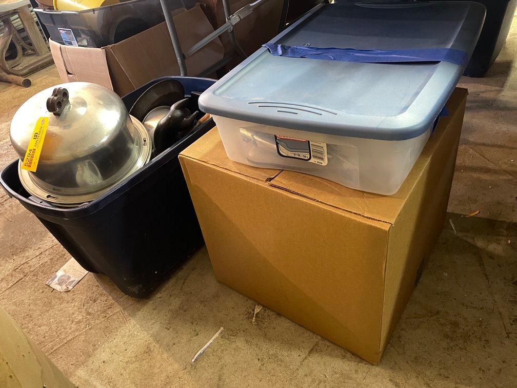 Various Kitchen Supplies