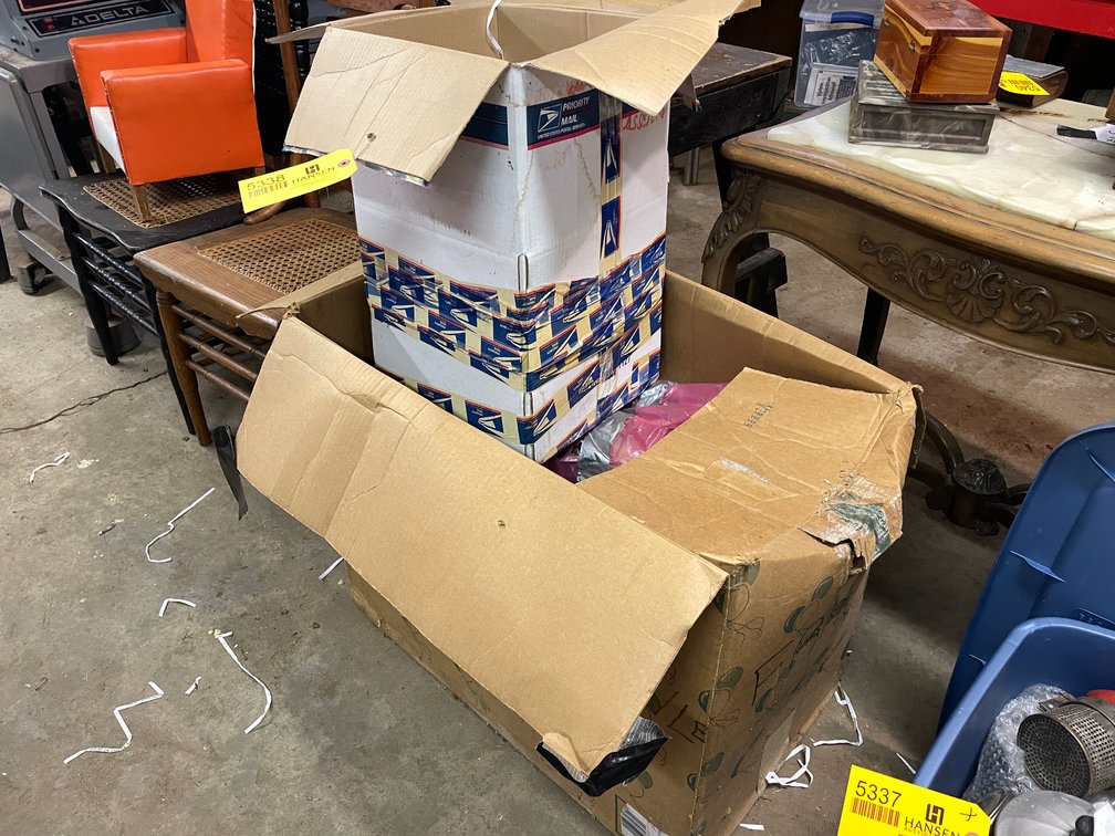 Large Lot of Various Kitchenware Items
