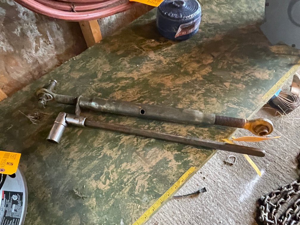 Link and Shoe Made Breaker Bar