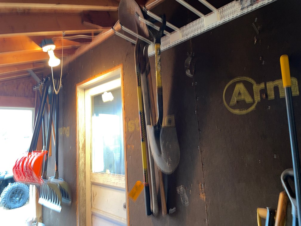 (5) Spade Shovels
