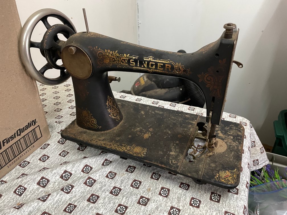 Vintage Singer Sewing Machine