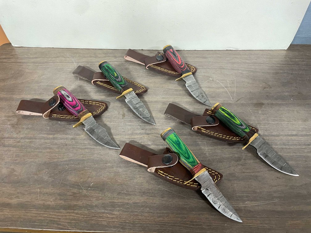 Hand Forged Damascus Steel Skinner Knives with Sheaths (T5)