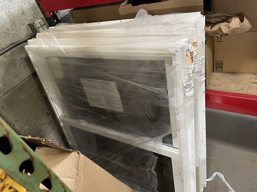 Windows and Light Fixture (PR19)