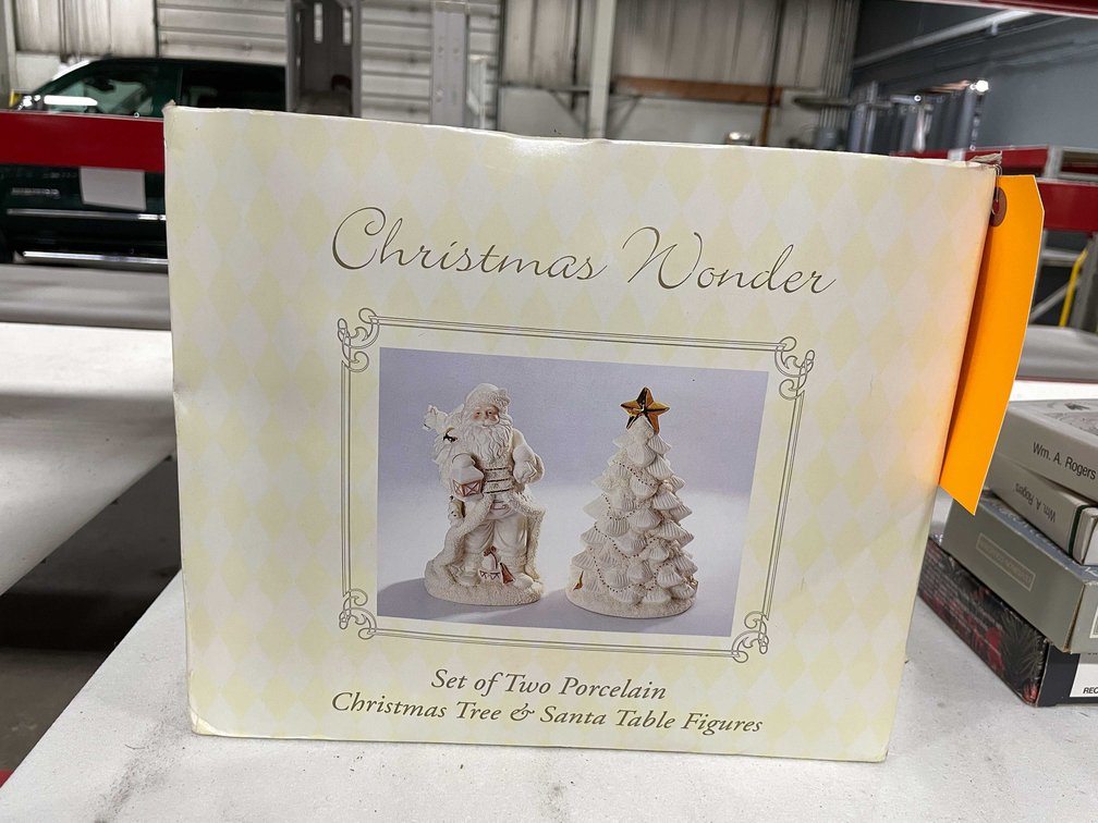Porcelain Christmas Decorations (T3)