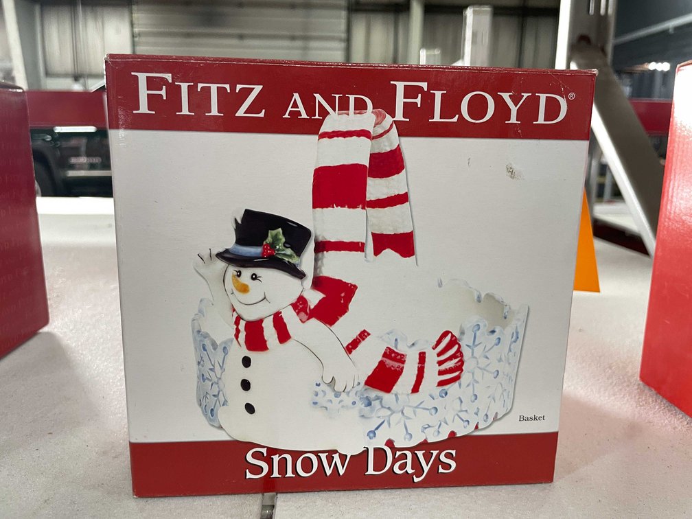 Snowman Ceramic Basket (T3)