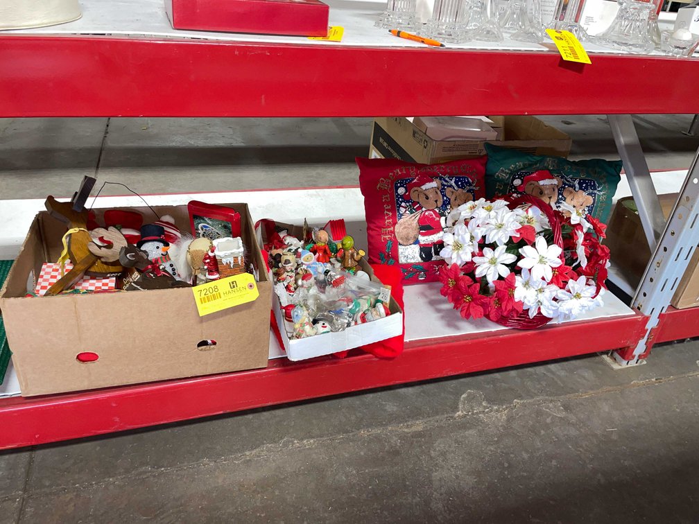 Christmas Decorations (T3)