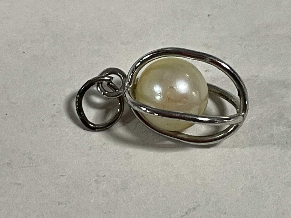Vintage Pearl in Sterling Silver Cage (T4)