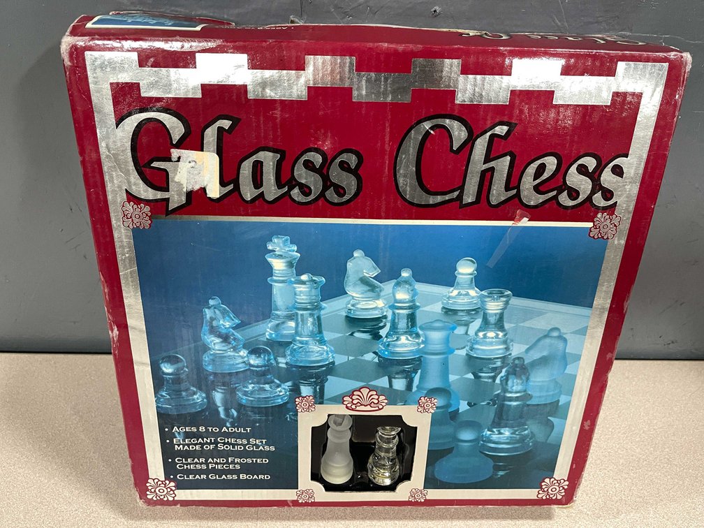 Glass Chess Set (T5)