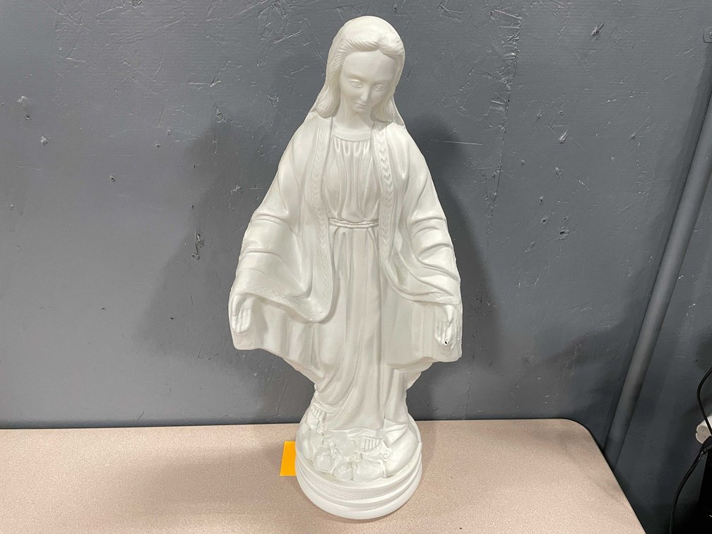 Vintage Virgin Mary Blow Mold Garden Statue (T2)