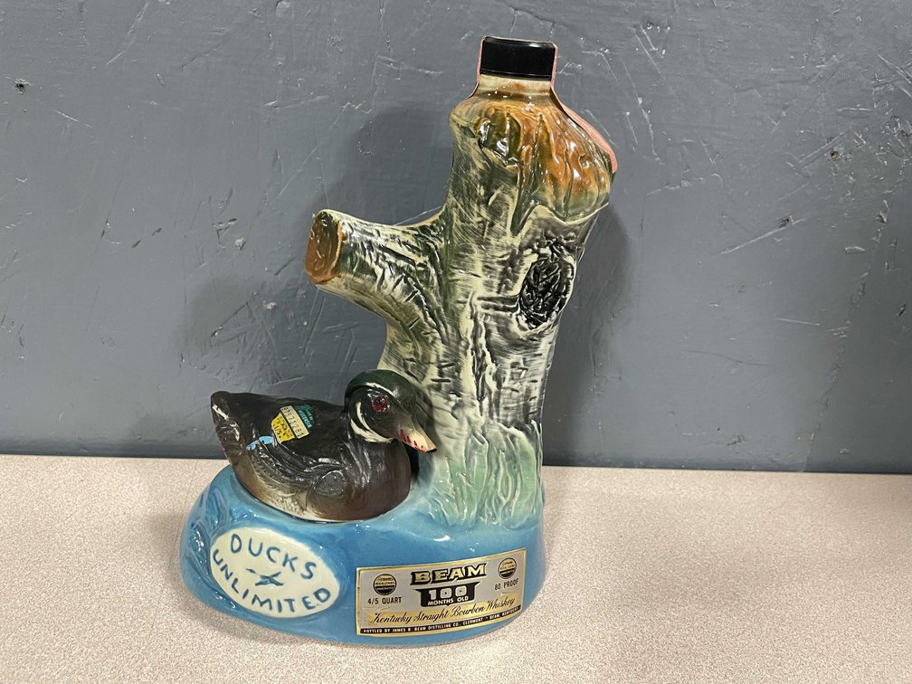 1976 Jim Beam Ducks Unlimited Wood Duck Tree Decanter (T5)