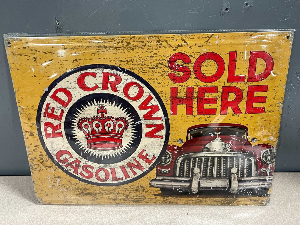 Red Crown Gasoline Metal Sign (T5)