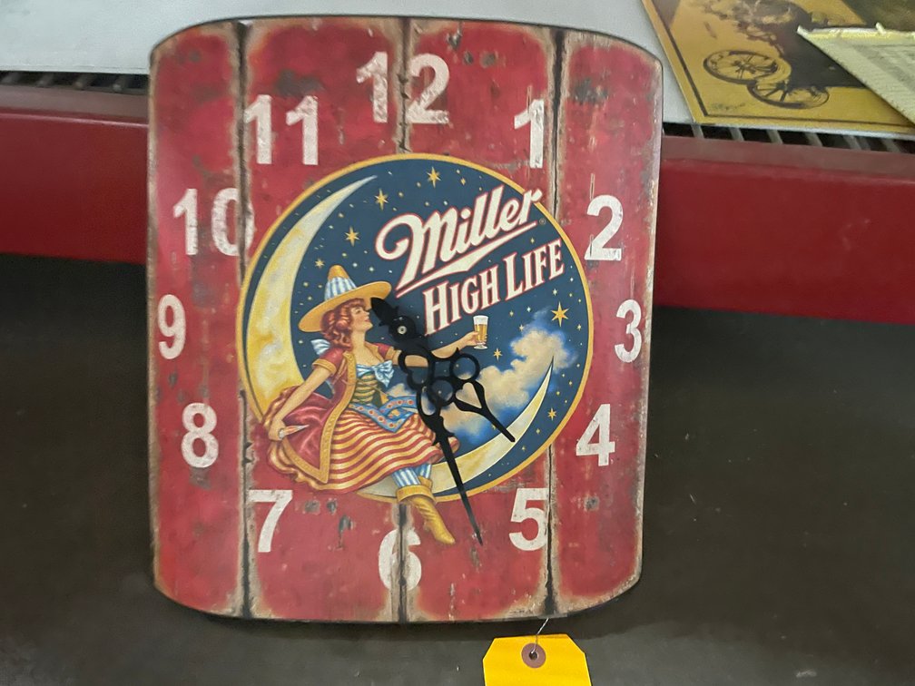 Miller High Life Metal Wall Clock (T5)
