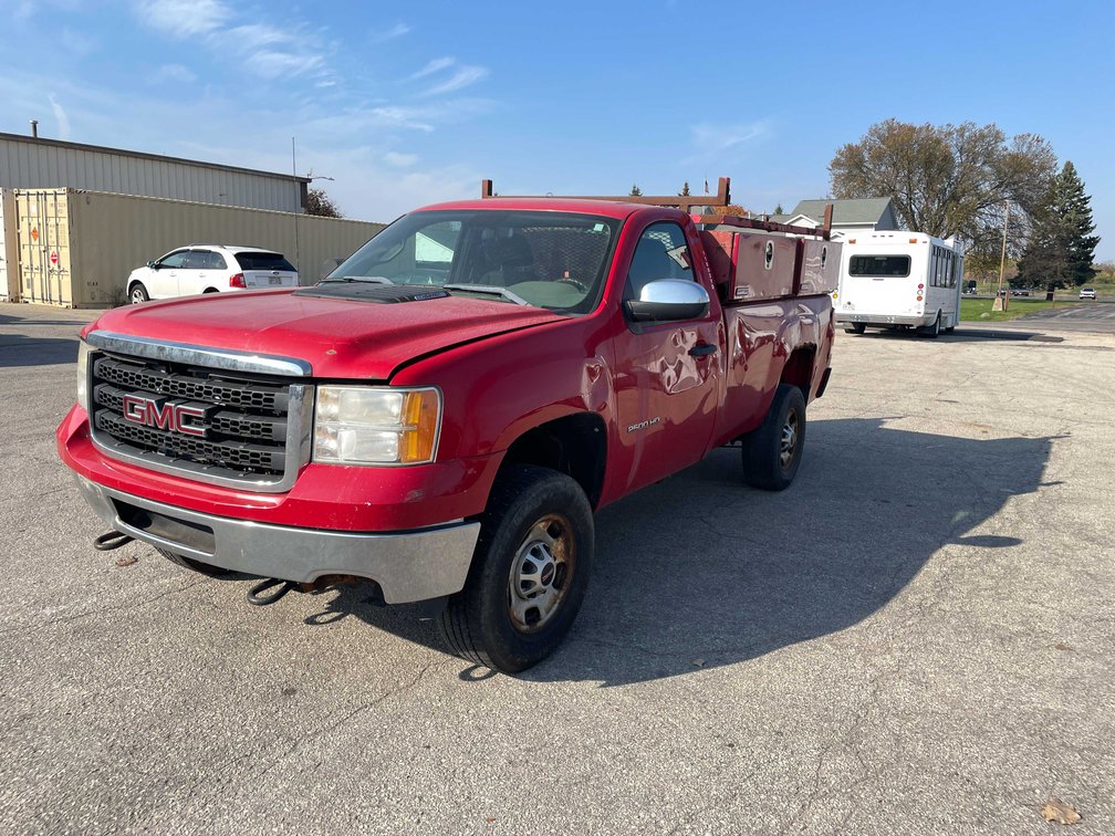 2011 GMC 2500 HD 2WD (Has WI Title) (OF)