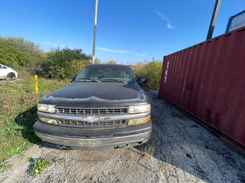 1999 Chevy 1500 Truck (Has WI Title) (OF)