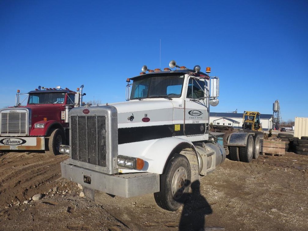 1993 Peterbilt 378 Semi Tractor with 3406 Cat Engine, 775,062 Miles, VIN 1XPFDB9X8PN322990