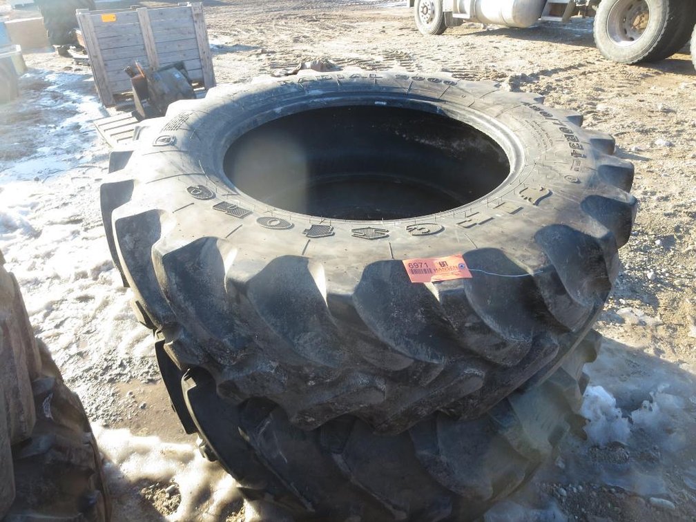 (2) Firestone Radial 9000 Tires, 480/70R34