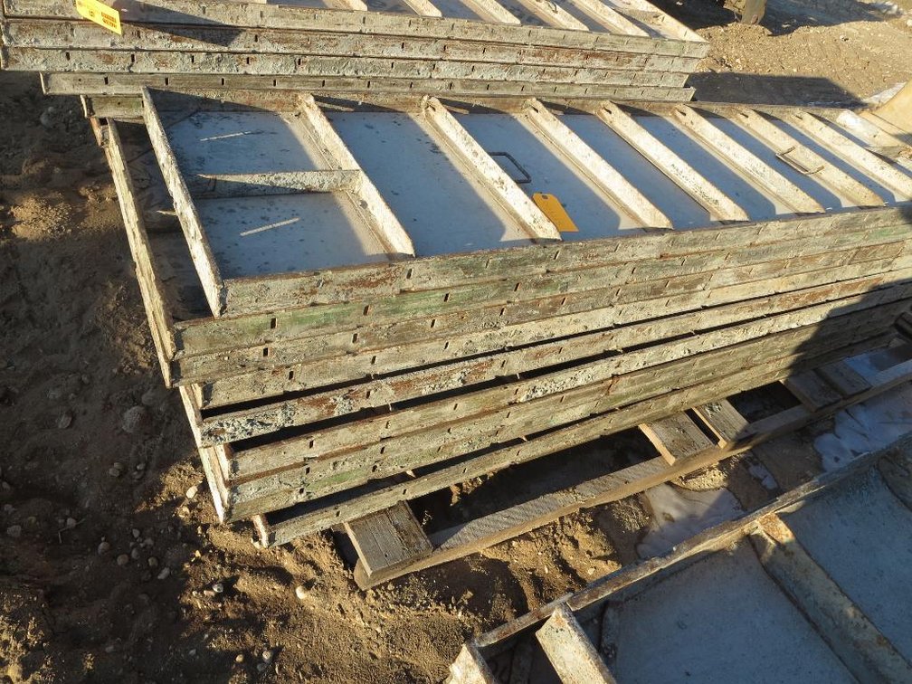 Pallet of (10) Simon  Concrete Wall Forms