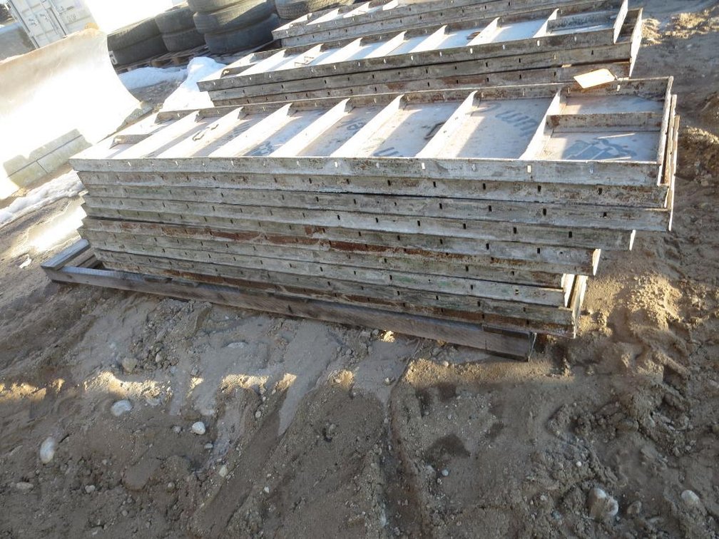 Pallet of (10) Simon  Concrete Wall Forms